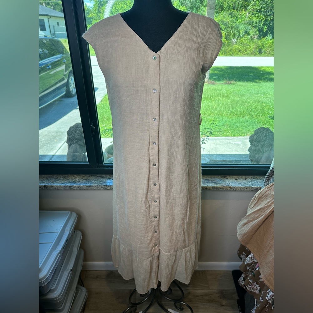 Indigo Rose Beige Sleeveless Button Down Midi Dress Ruffled Hem Size Large